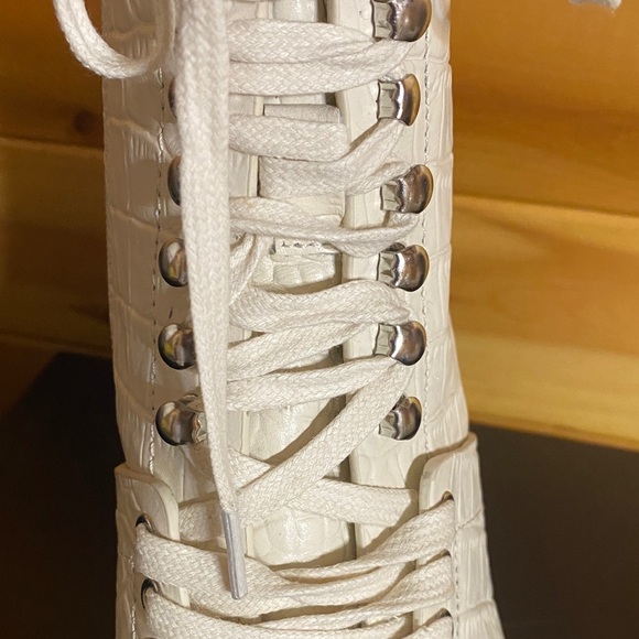 Vince Camuto Women’s Lace-Up/Zip 4”Heeled Ankle Boots Size 7.5  Leather - Picture 10 of 13